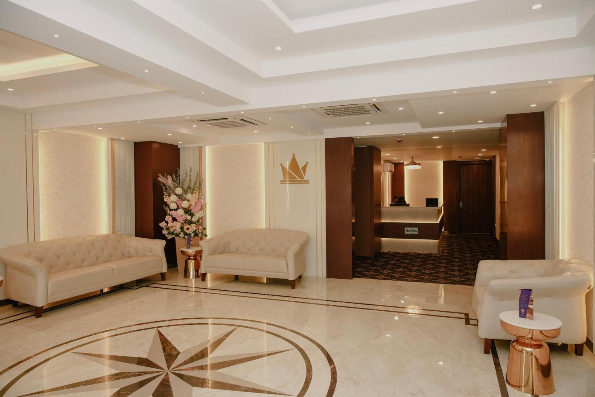 Отель The King'S Meadows Golhalli Экстерьер фото
